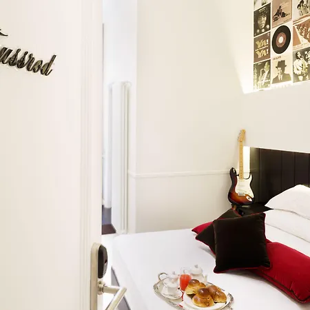 Nap Luxury Bovio ゲストハウス