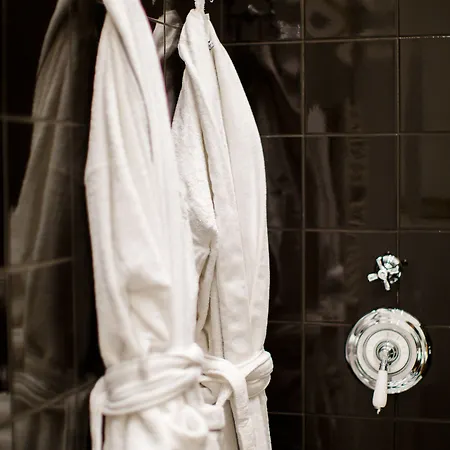 Nap Luxury Bovio ゲストハウス 4*