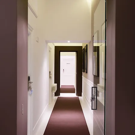 Nap Luxury Bovio ゲストハウス