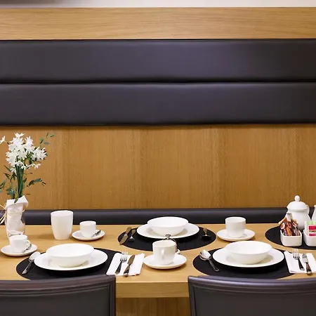 Nap Luxury Bovio 招待所 4*